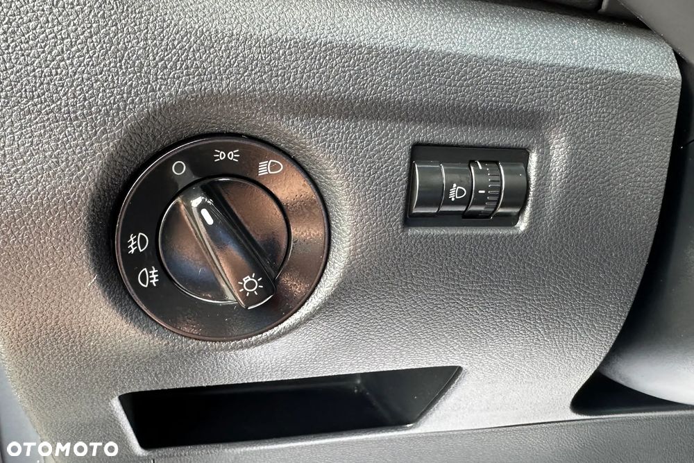 Skoda Fabia - 22