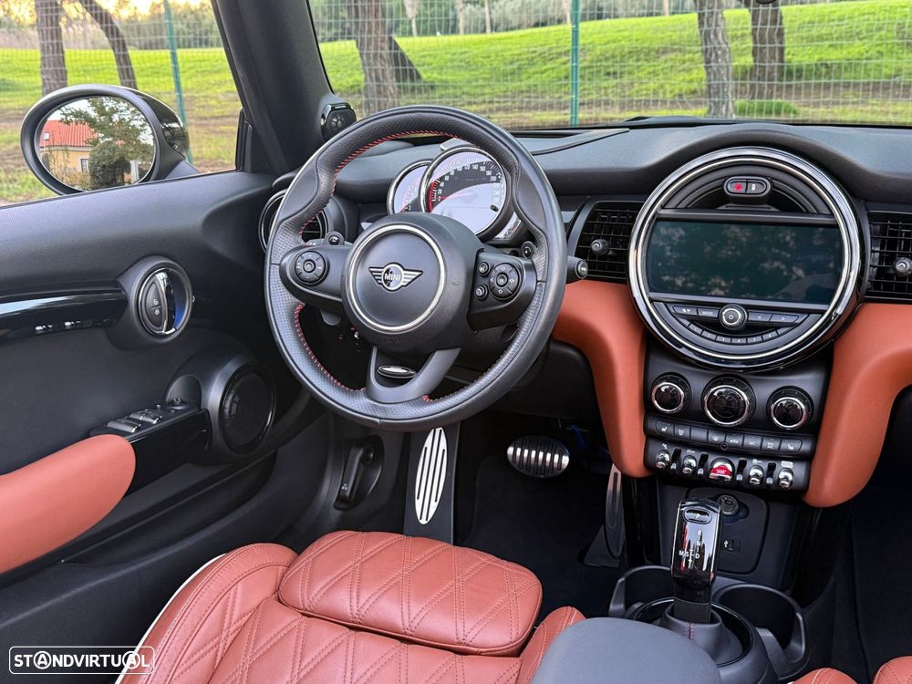 MINI Cabrio John Cooper Works Auto Desportiva - 28