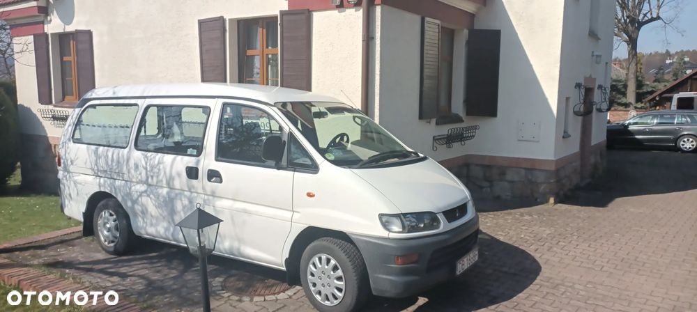 Mitsubishi Space Gear - 5