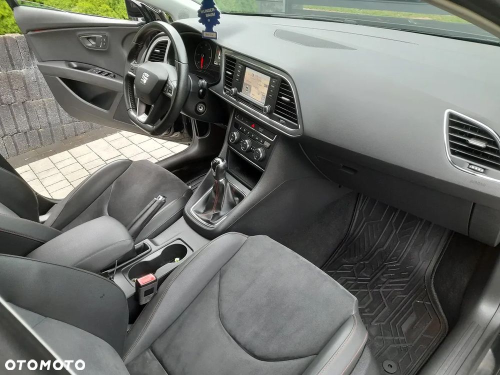 Seat Leon 2.0 TDI FR Black S&S - 7
