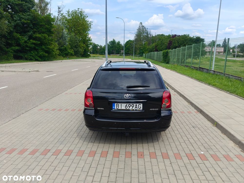 Toyota Avensis 2.0 VVT-i Prestige - 4