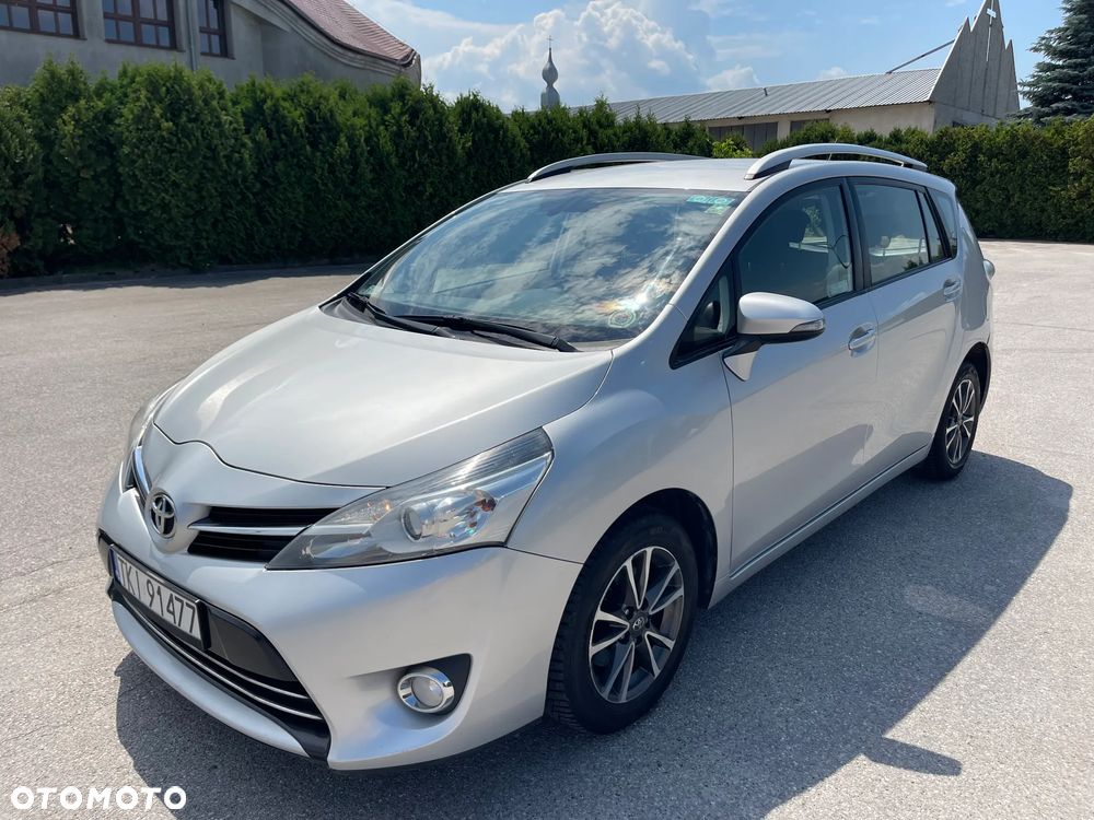 Toyota Verso 2.0 D-4D Premium - 1