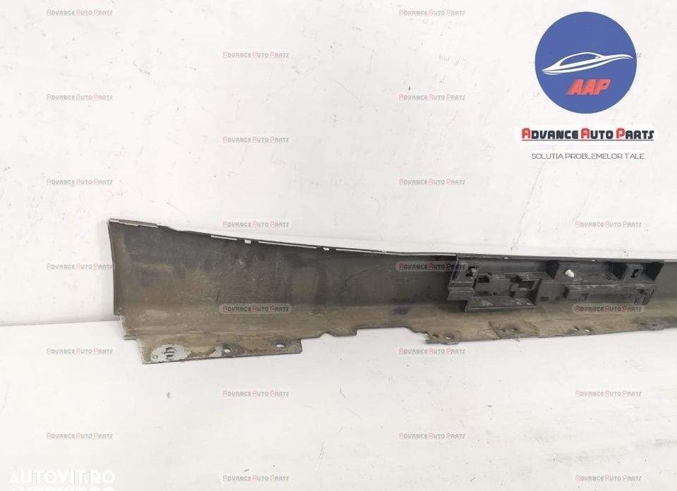 Prag stanga original in stare buna BMW  Seria 5  F07/F10/F11 [2009 - 2 - 4