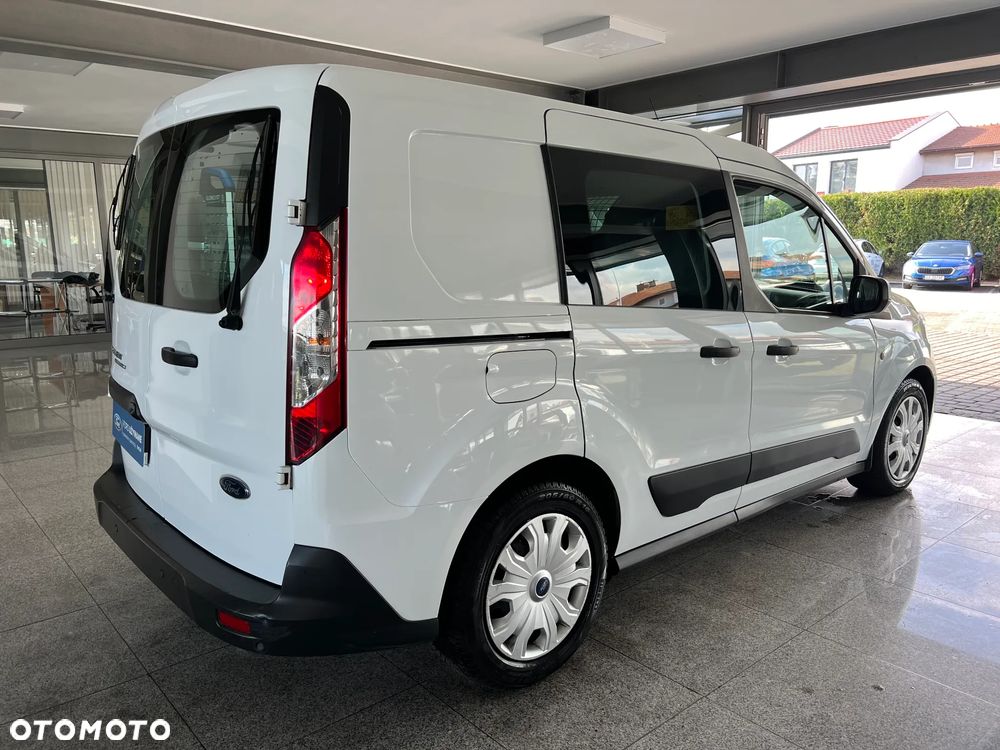 Ford transit Connect - 19