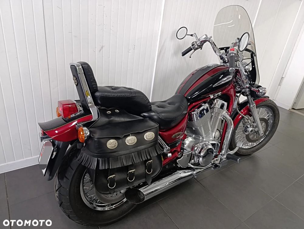 Suzuki Intruder - 2