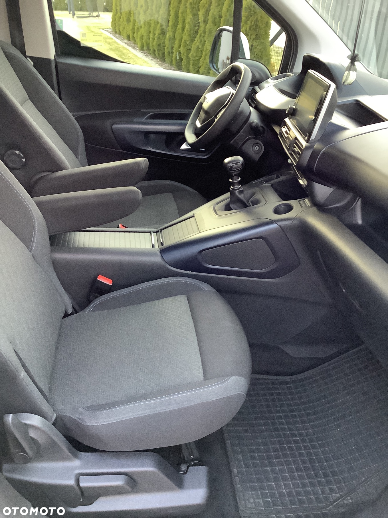 Peugeot Rifter 1.5 BlueHDI Allure Pack S&S - 18