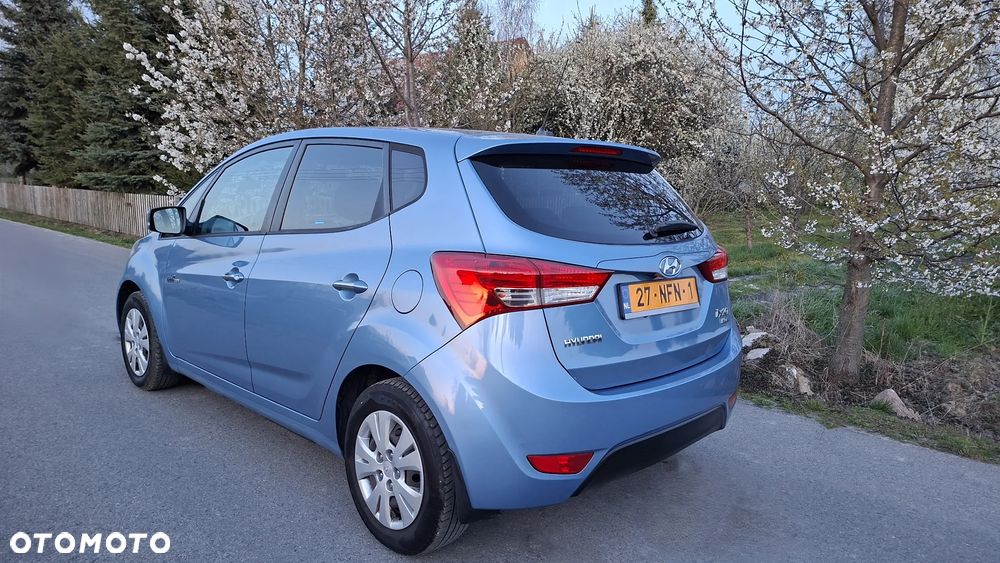 Hyundai ix20 1.4 blue - 10