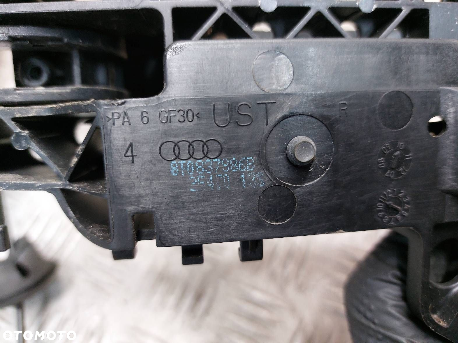 ZAMEK DRZWI PRAWY PRZÓD + KLAMKA ZEWNĘTRZNA AUDI A4 B8 8J1833016C - 6