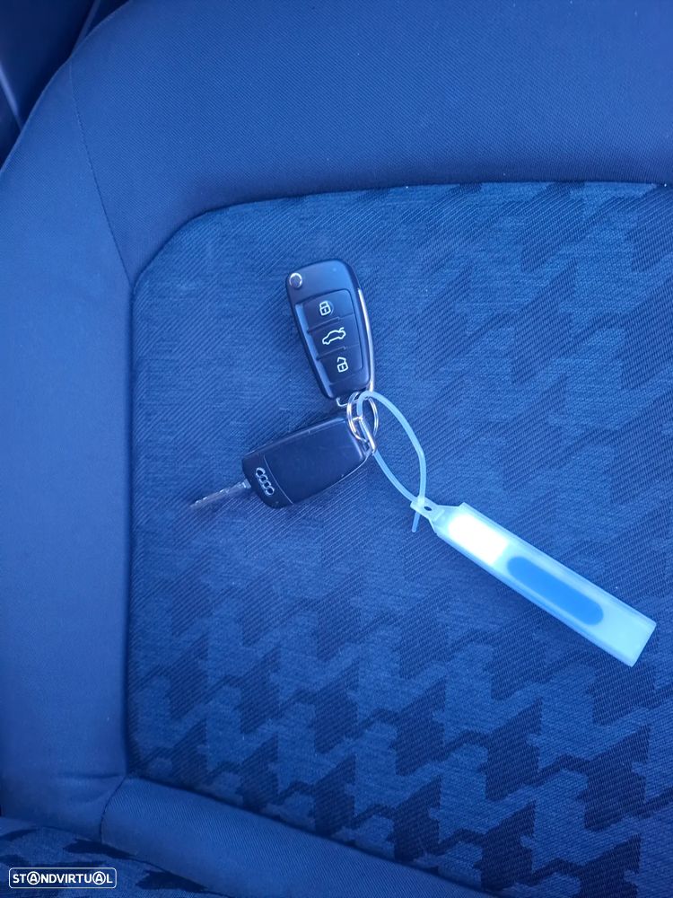 Audi A3 Limousine 1.6 TDI Advance - 59