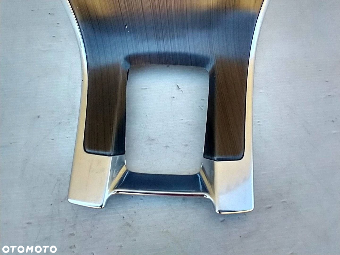 Volvo XC60 I RAMKA DESKI KONSOLI TUNEL PANEL NAWIEWU 6813937 31469644 - 2