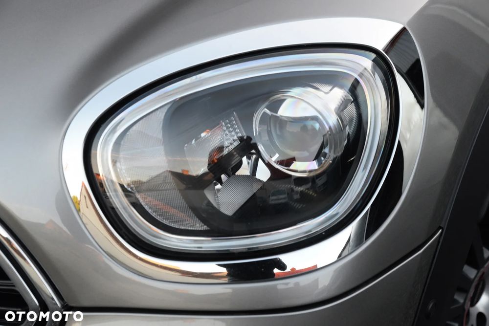 MINI Countryman Cooper SE ALL4 John Cooper Works Trim - 12