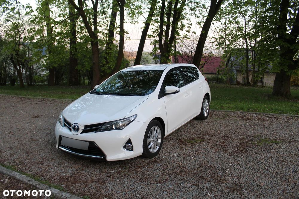 Toyota Auris 1.33 VVT-i Premium - 2