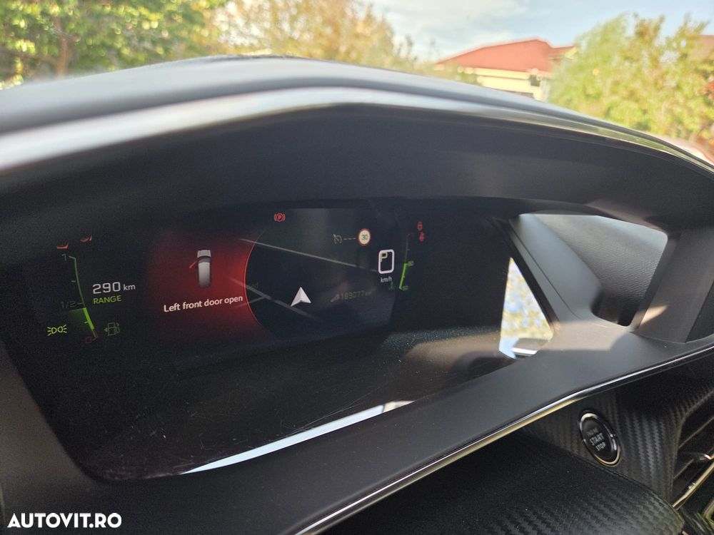 Peugeot 2008 2021 photo 4