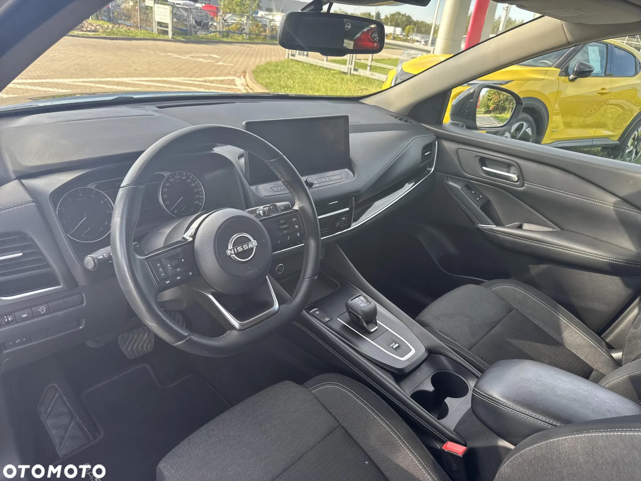 Nissan Qashqai 1.3 DIG-T N-Connecta DCT - 10