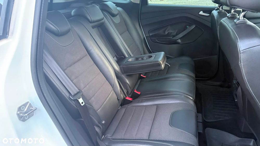 Ford Kuga 2.0 TDCi 4x4 Titanium - 26