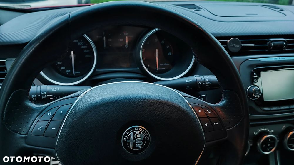 Alfa Romeo Giulietta 1750 TBi Veloce TCT - 17