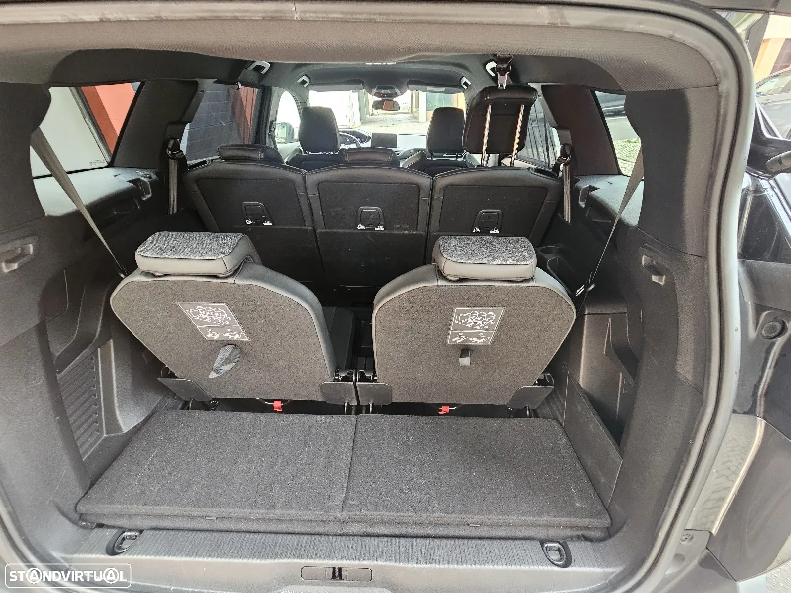 Peugeot 5008 1.5 BlueHDi GT Line - 23