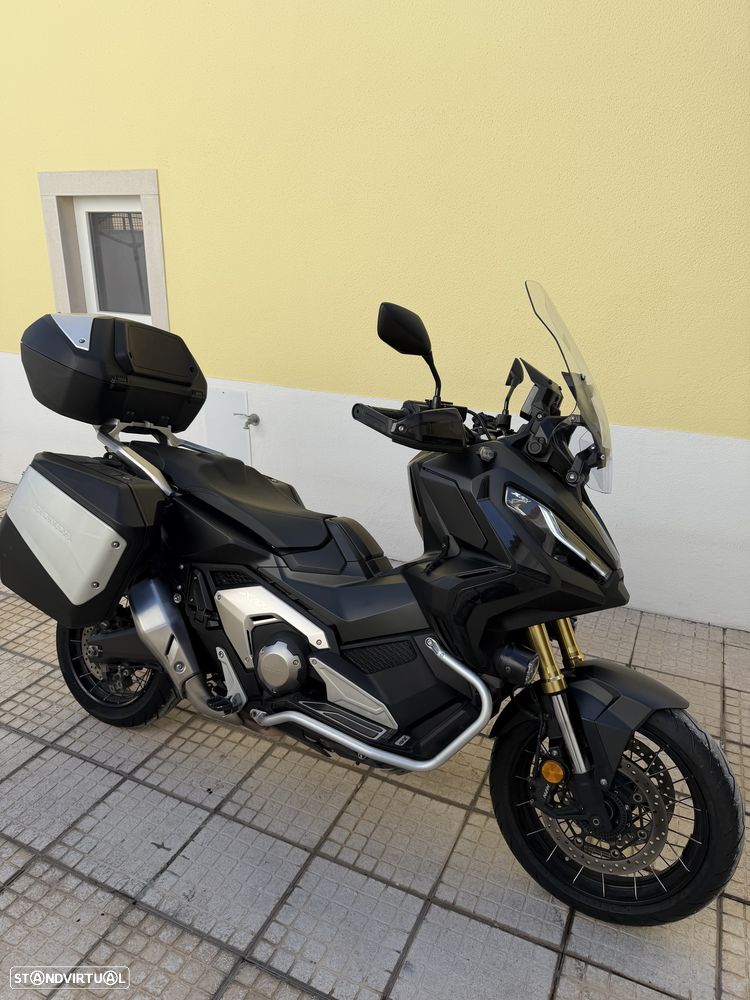 Honda ADV XDV750 - 4