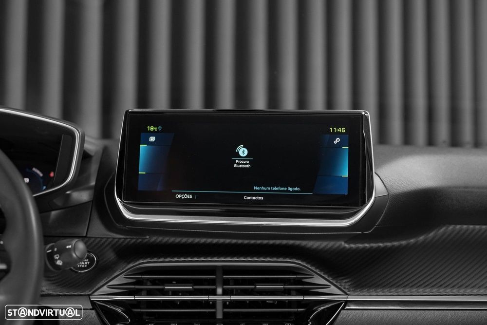 Peugeot e-2008 Allure - 24