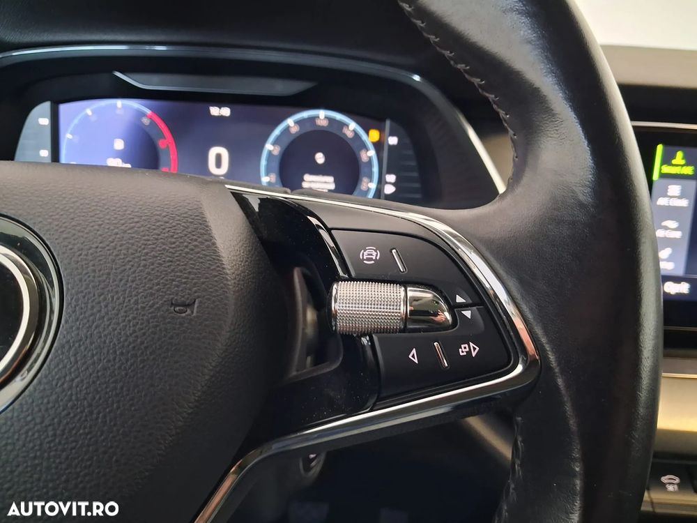 Skoda Octavia 2.0 TDI Ambition - 37