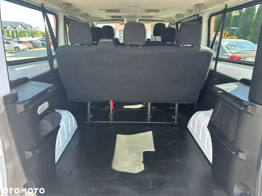 Renault Trafic - 15