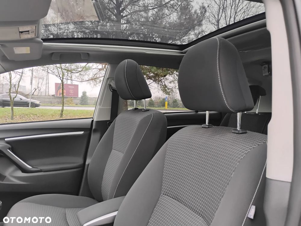 Toyota Verso 1.8 Sol plus NAVI - 24