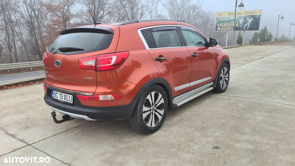 Kia Sportage 2.0 CRDI 4WD Automatik Dream-Team Edition - 4