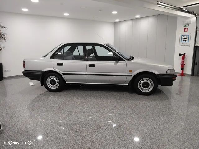 Toyota Corolla Sedan 1.3 XL 12V - 3