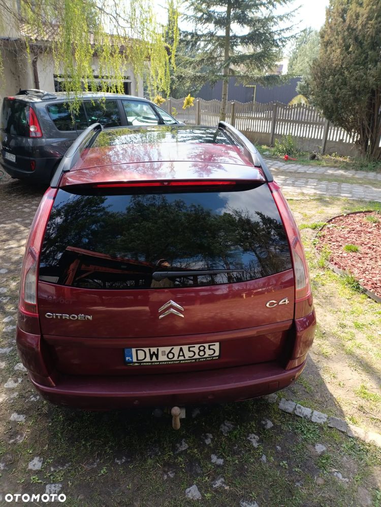 Citroën C4 Picasso - 11