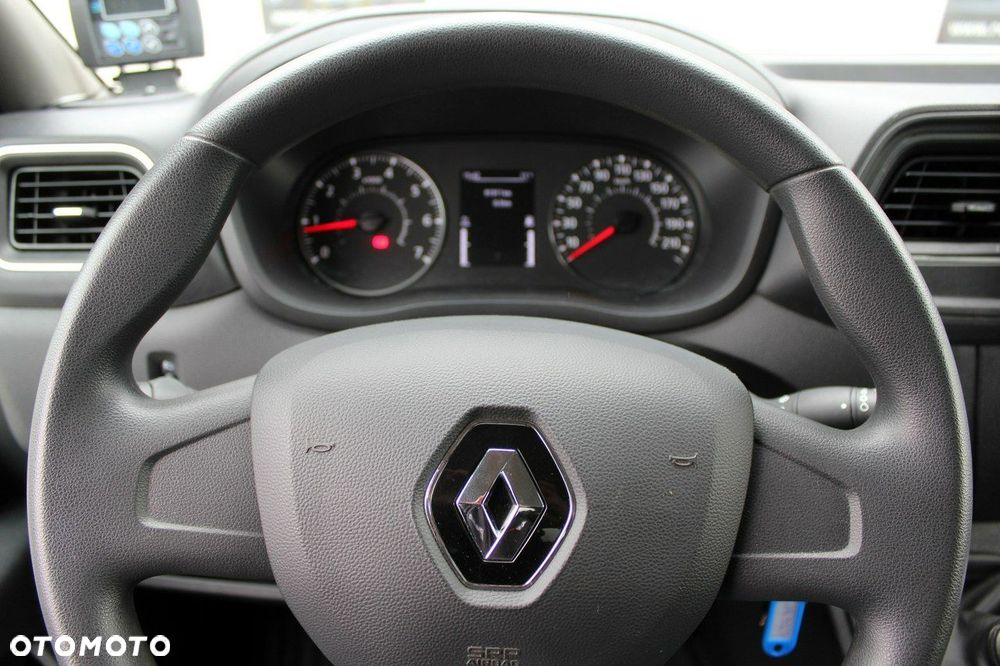 Renault Master - 18