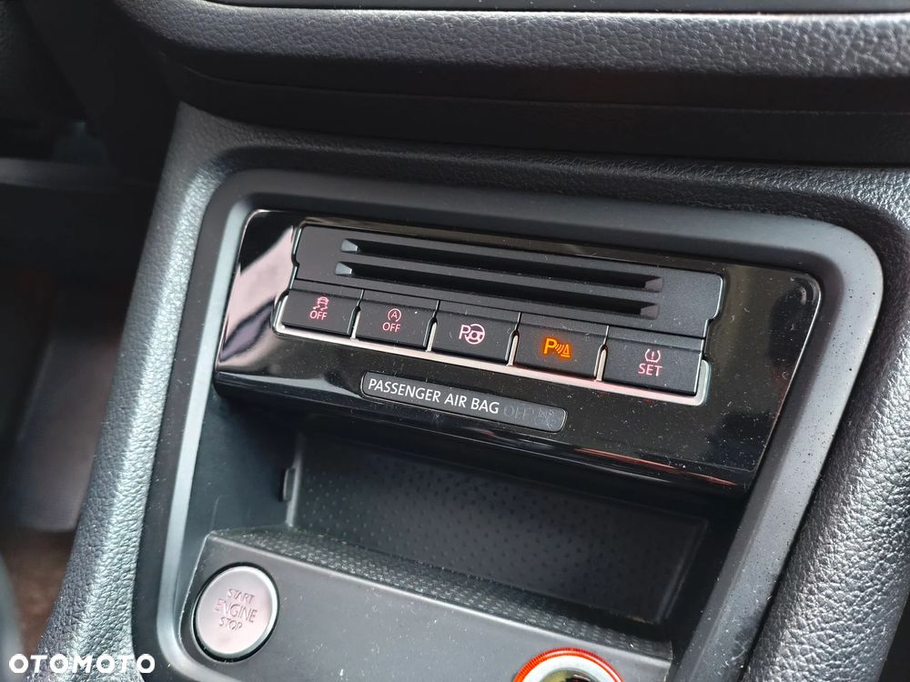 Volkswagen Sharan 2.0 TDI 4MOTION Blue Motion Life - 13