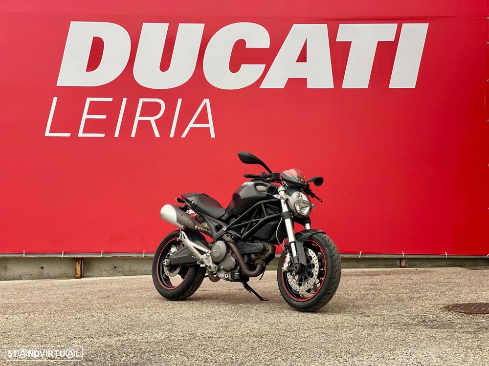 Ducati Monster 696 + - 1