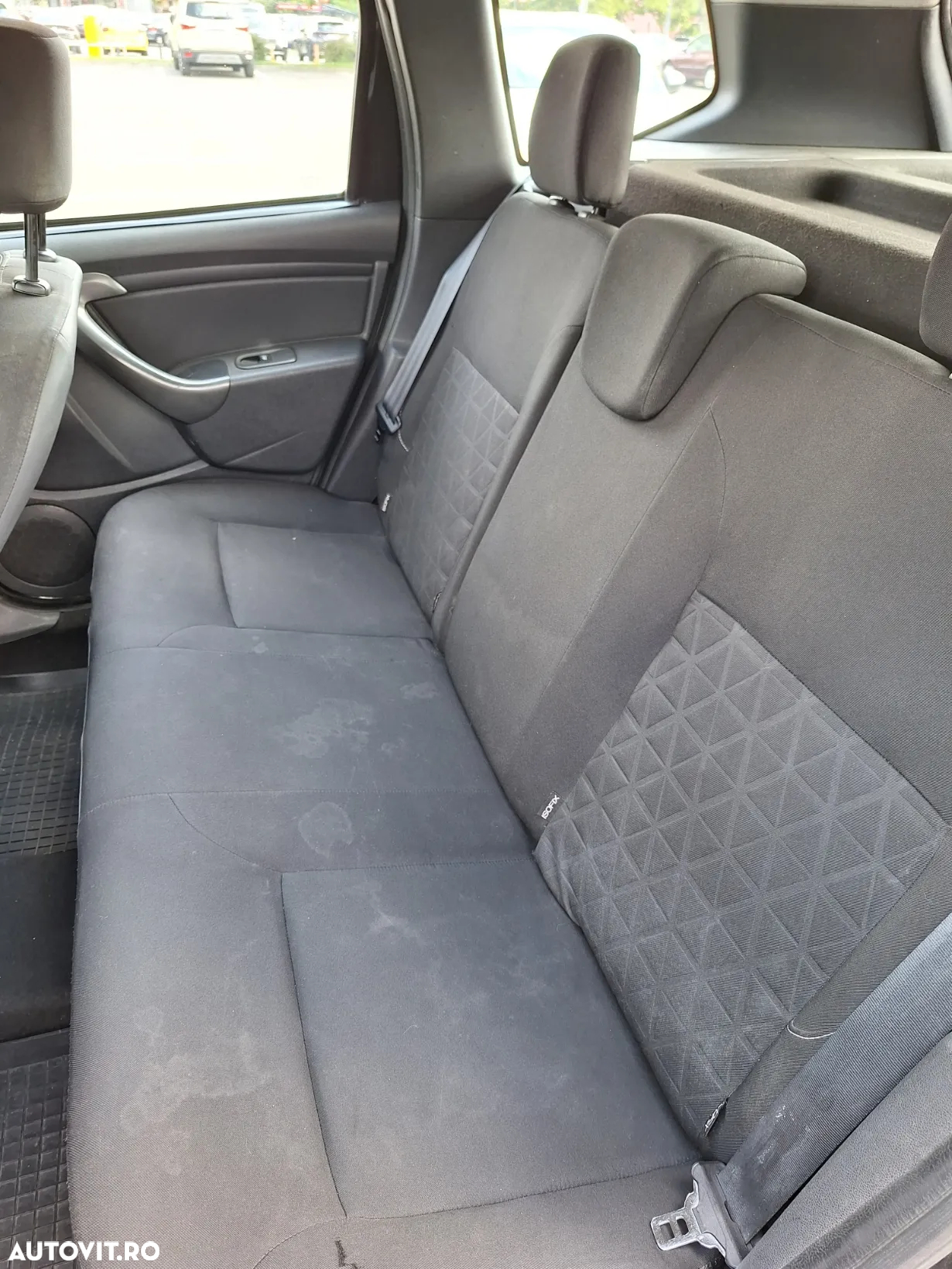 Dacia Duster 1.5 dCi 4x2 Laureate - 8
