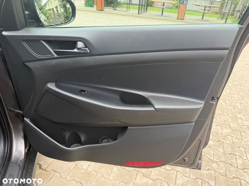 Hyundai Tucson 1.6 GDI BlueDrive GO 2WD - 13