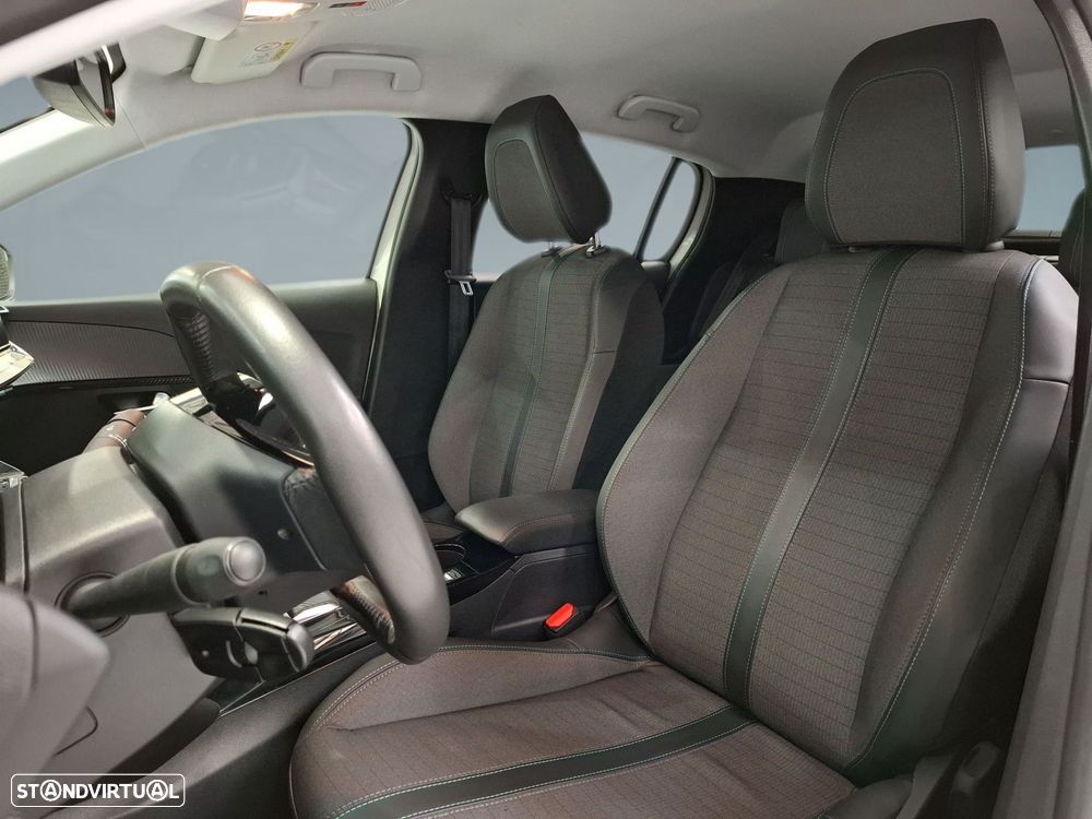 Peugeot e-208 50 kWh Allure Pack - 11