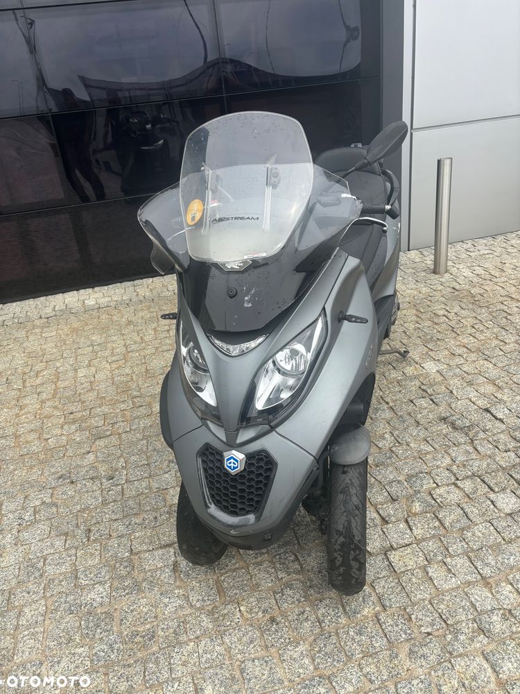 Piaggio MP-3 - 3