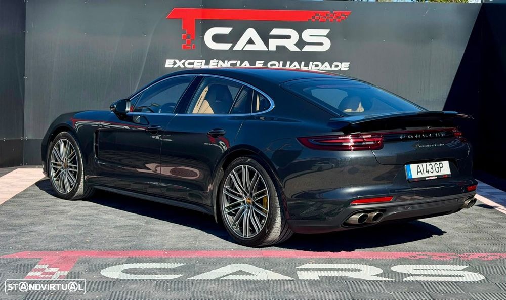 Porsche Panamera Turbo - 5
