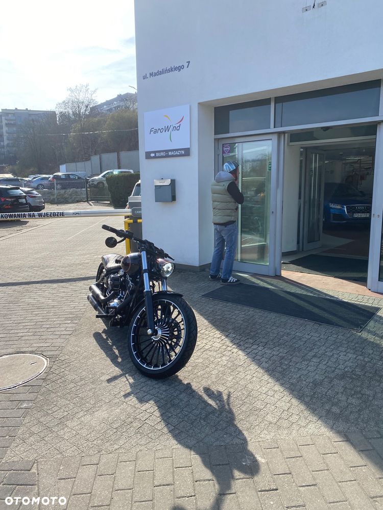 Harley-Davidson FXSB Breakout - 13