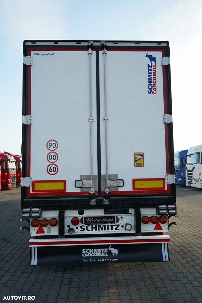 Schmitz Cargobull REFRIGERAT / TRANSPORT VECTOR 1550 / AXĂ RIDICATĂ / RECIPIENT DUBLU / COȘURI PENTRU PALEȚI - 12