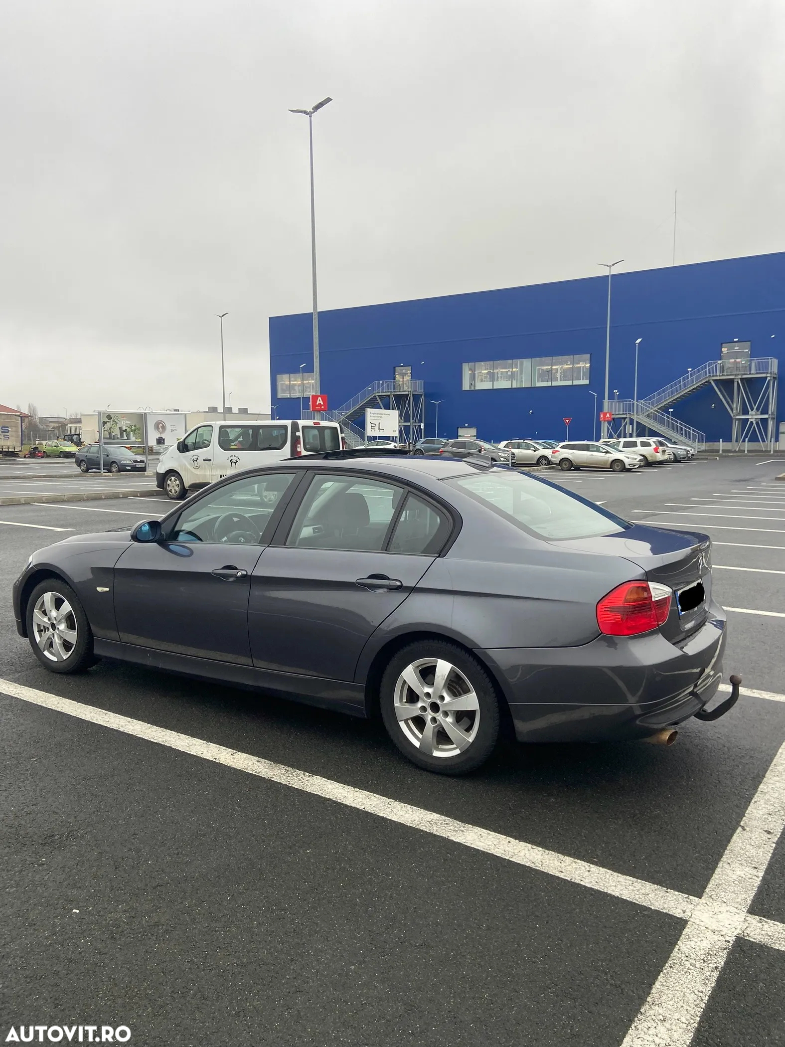 BMW Seria 3 318i - 2