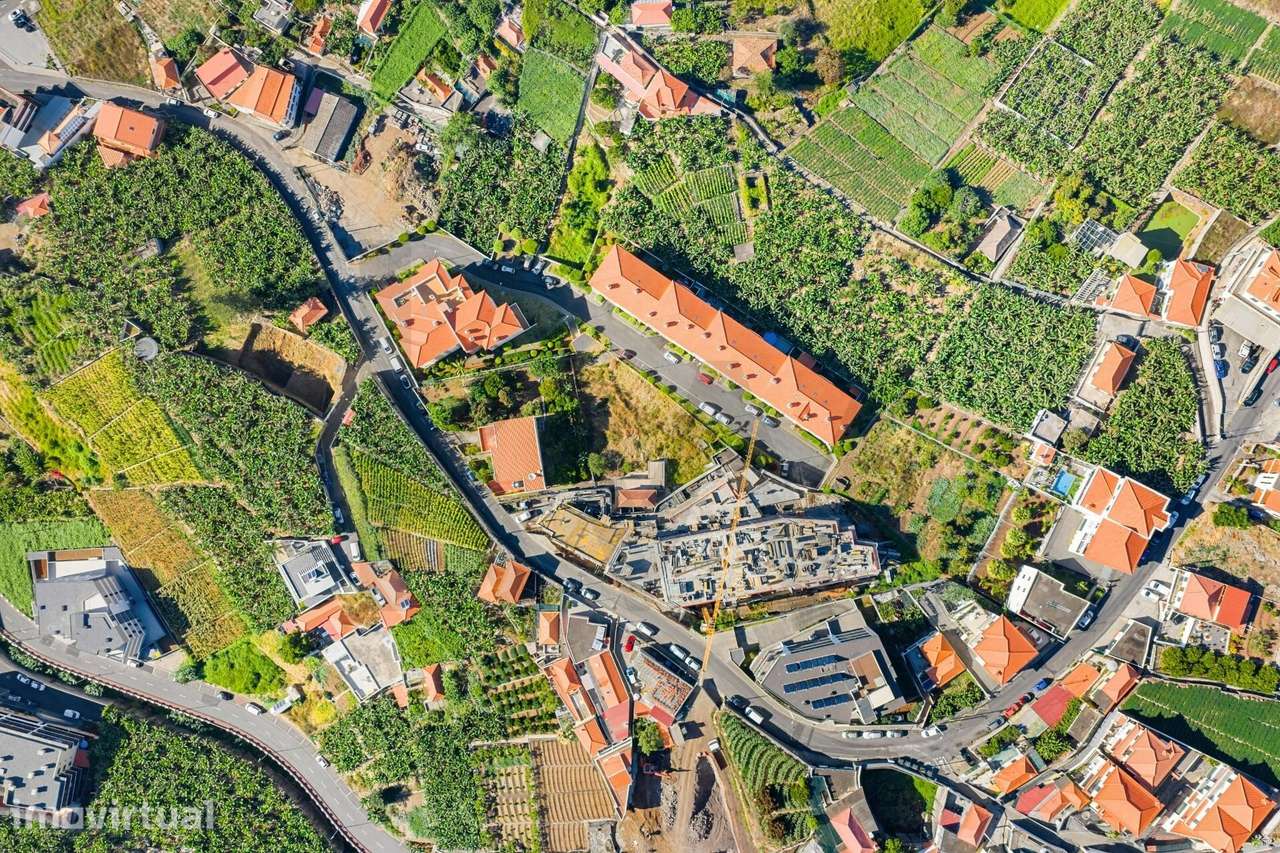 TERRENO URBANO COM MORADIA PARA RECUPERAÇÃO E ELEVADO POTENCIAL DE DES - Grande imagem: 5/28