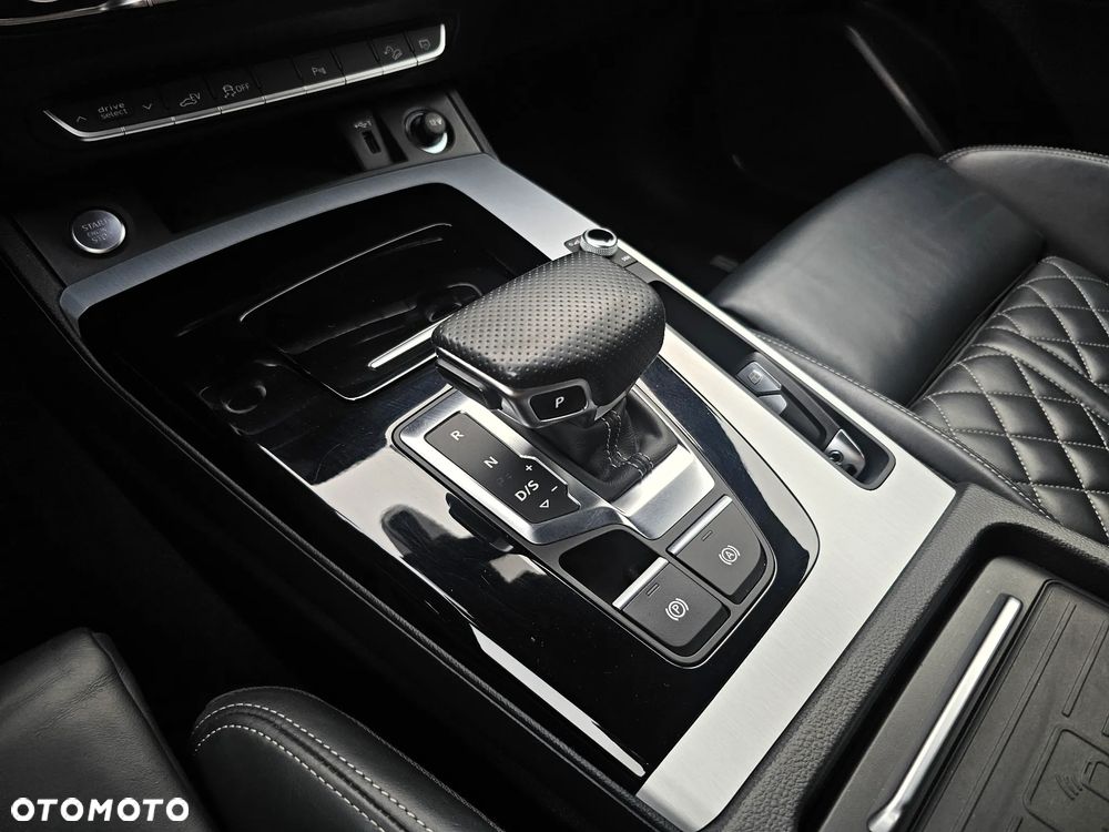 Audi Q5 55 TFSI e Quattro S Line S tronic - 27