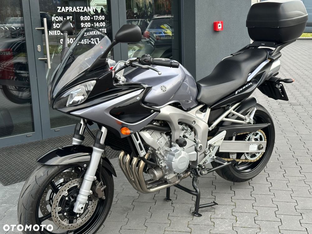 Yamaha FZ6 - 40