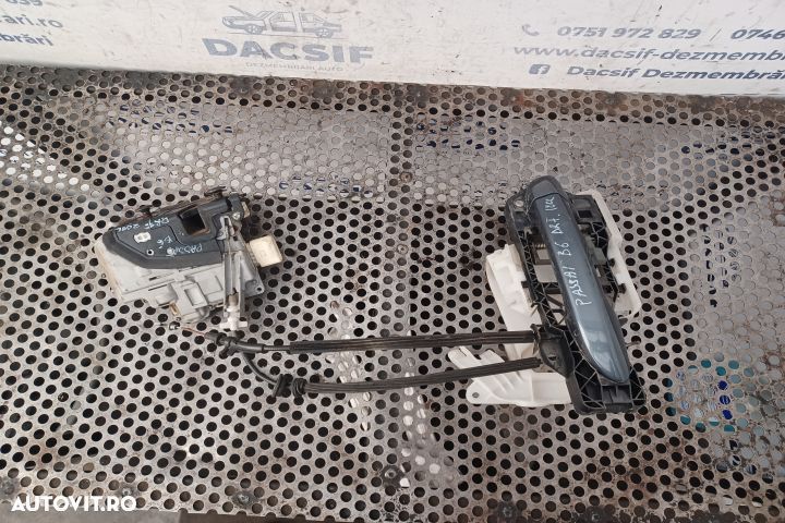 Broasca usa fata dreapta Volkswagen VW Passat B6 [2005 - 2010] wagon - 1