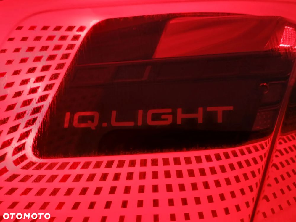 Volkswagen Golf - 32