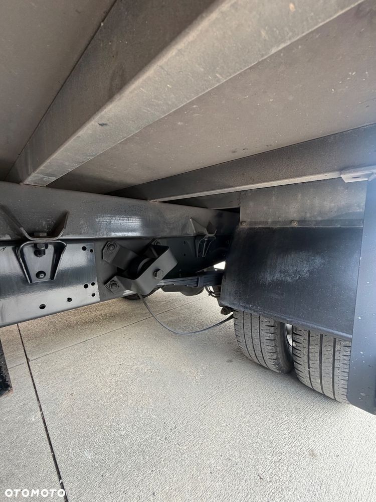 Iveco Daily 35C14 Kontener 8 Palet z windą na bliźniaku Niski Przebieg - 19