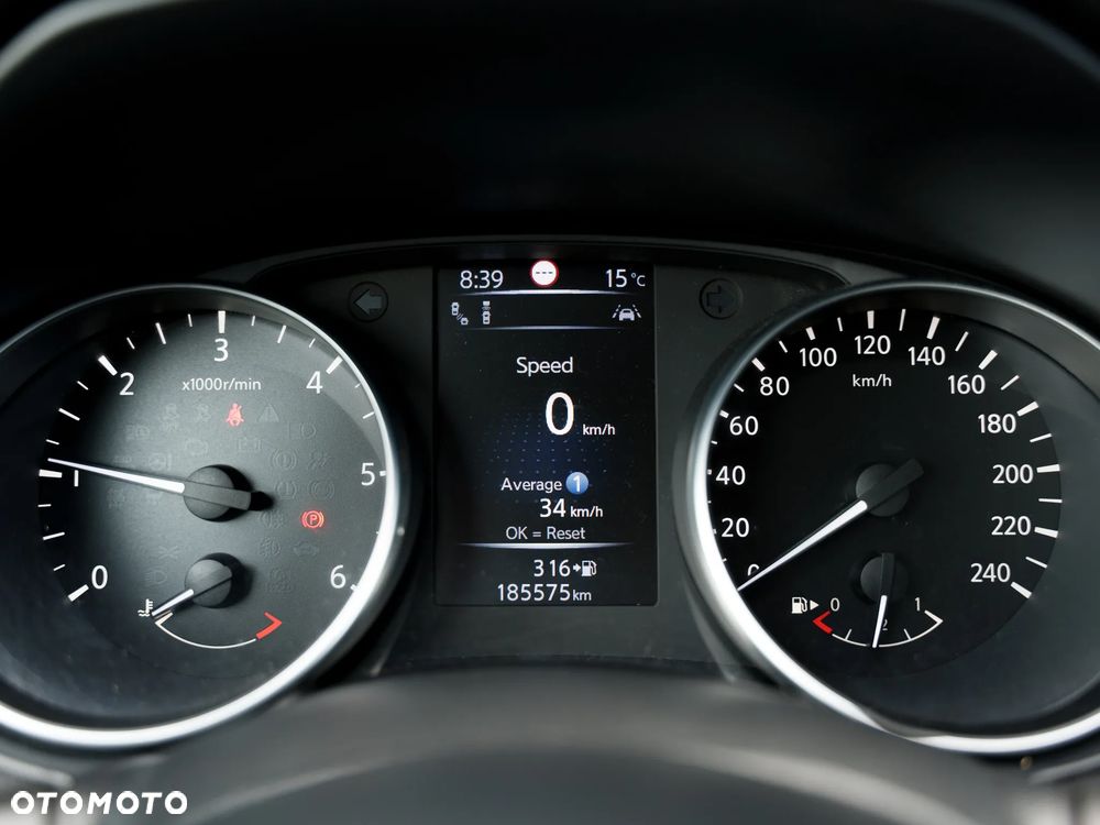 Nissan Qashqai 1.6 DCi Tekna+ - 28