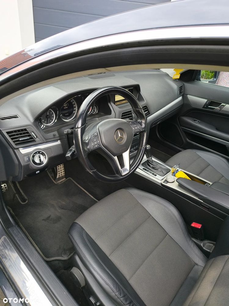Mercedes-Benz Klasa E - 9