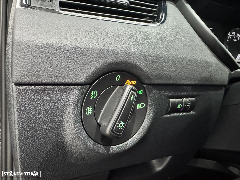Skoda Octavia 1.6 TDI Elegance - 13