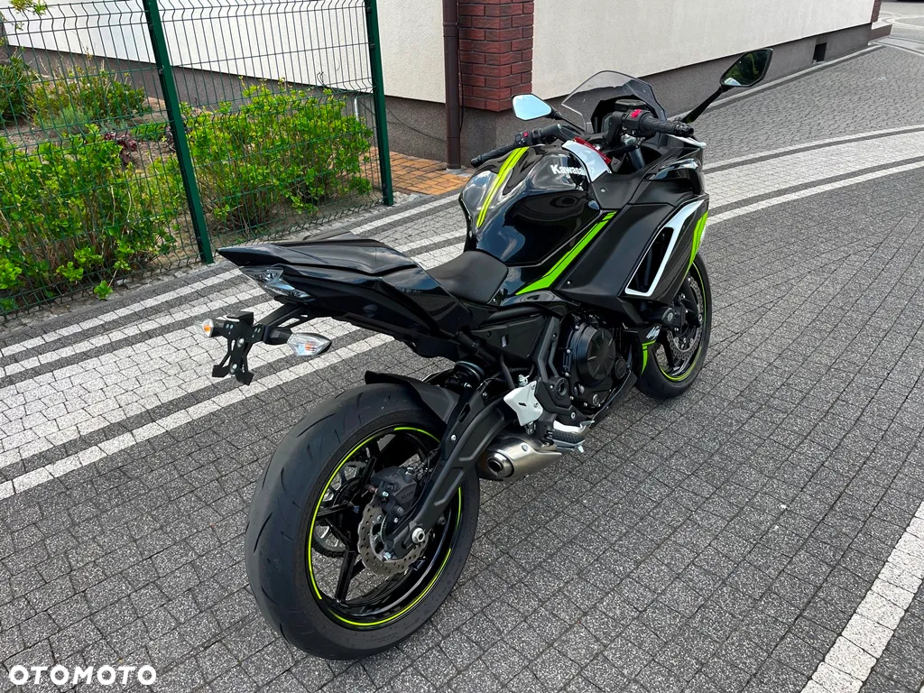 Kawasaki Ninja - 7